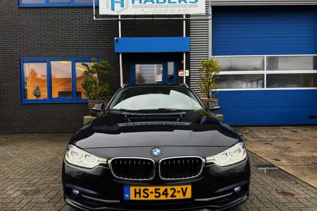 BMW 3-Serie (2015) thumbnail 2