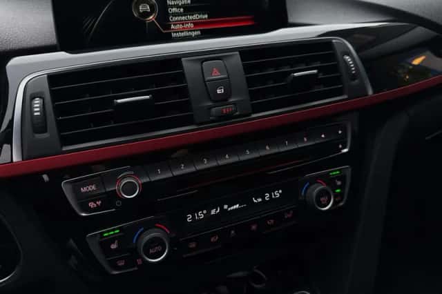 BMW 3-Serie (2015) thumbnail 18