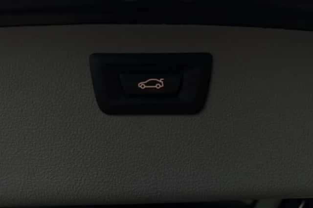 BMW 3-Serie (2015) thumbnail 25