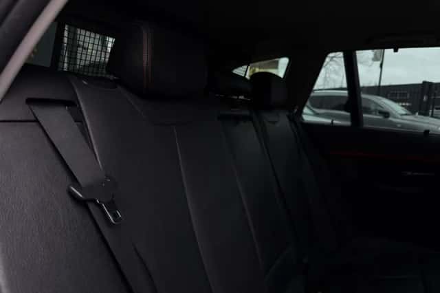 BMW 3-Serie (2015) thumbnail 29
