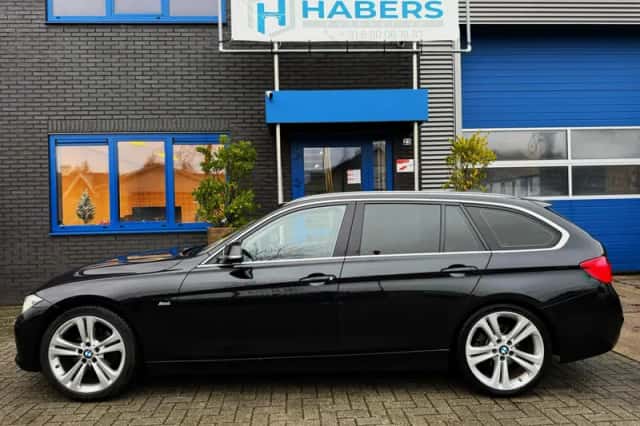 BMW 3-Serie (2015) thumbnail 4