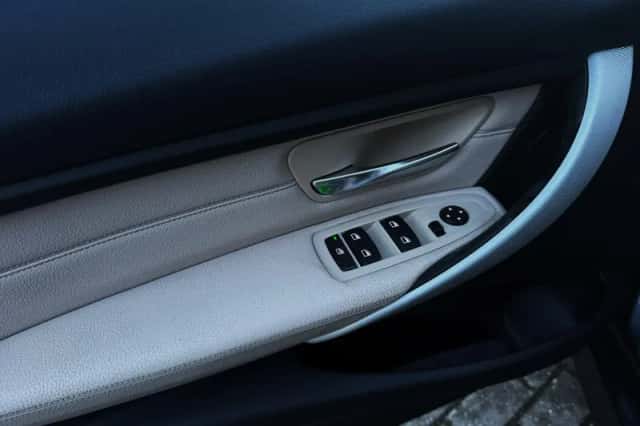 BMW 3-Serie (2014) thumbnail 11