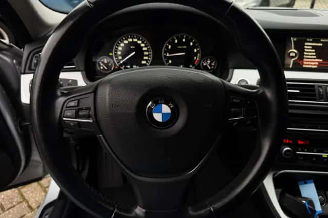 BMW 5-Serie (2014) thumbnail 15