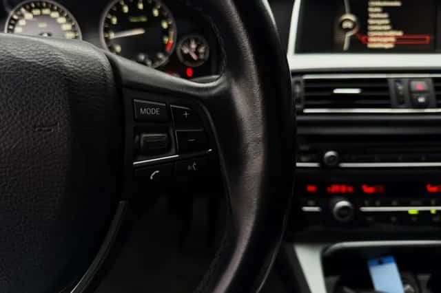 BMW 5-Serie (2014) thumbnail 16