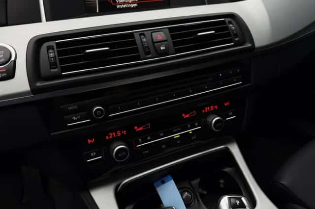 BMW 5-Serie (2014) thumbnail 20