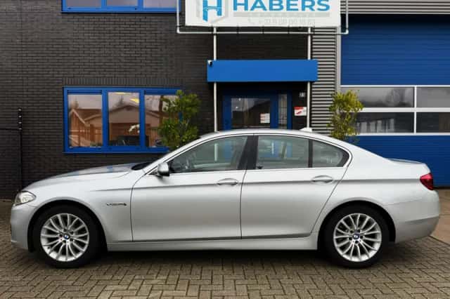 BMW 5-Serie (2014) thumbnail 4