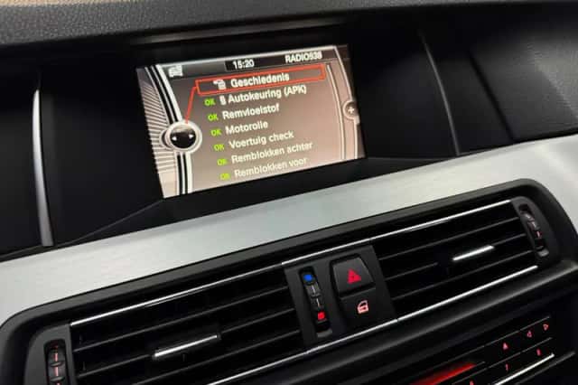 BMW 5-Serie (2014) thumbnail 31