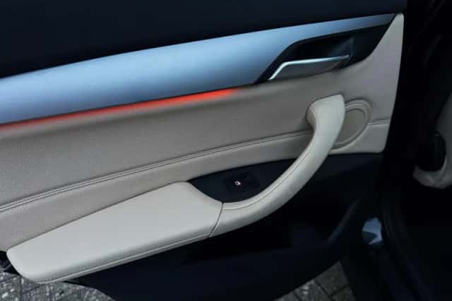 BMW X1 (2016) thumbnail 26