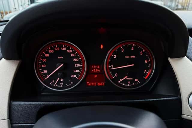 BMW X1 (2012) thumbnail 18