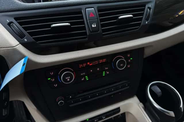 BMW X1 (2012) thumbnail 20
