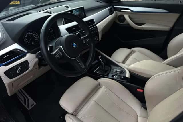 BMW X2 (2018) thumbnail 3