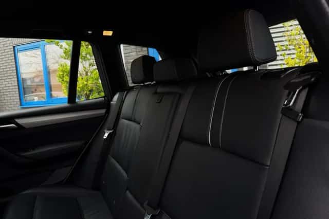 BMW X3 (2014) thumbnail 23