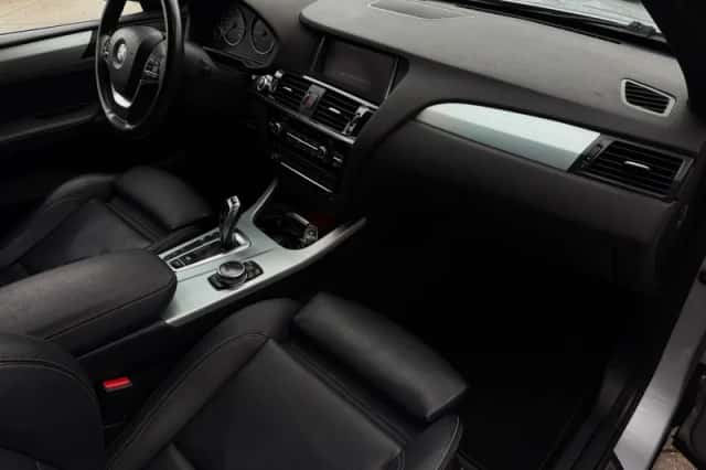 BMW X3 (2014) thumbnail 28