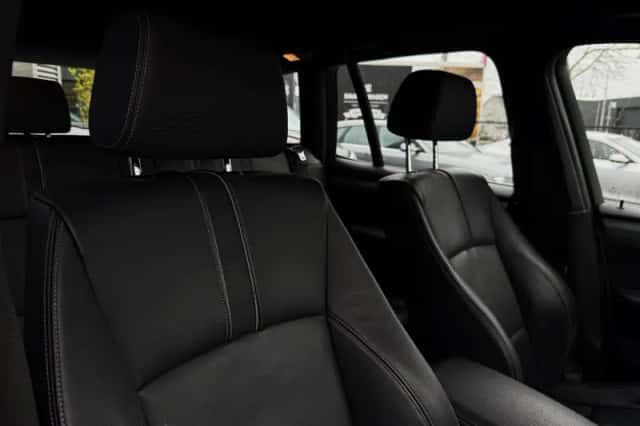 BMW X3 (2014) thumbnail 29