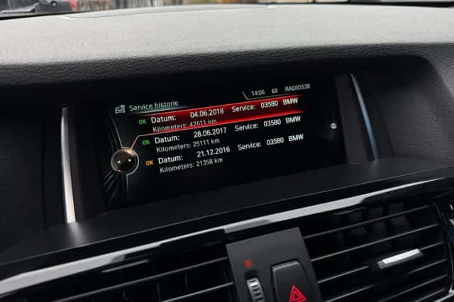 BMW X3 (2014) thumbnail 34