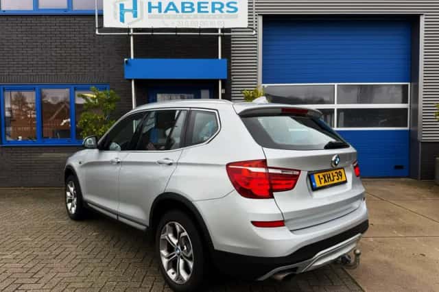 BMW X3 (2014) thumbnail 5