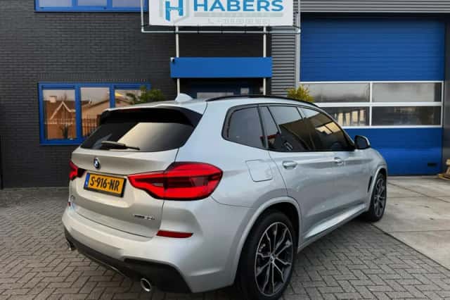 BMW X3 (2019) thumbnail 8
