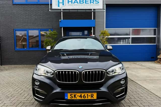 BMW X6 (2014) thumbnail 2