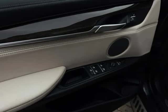 BMW X6 (2014) thumbnail 12