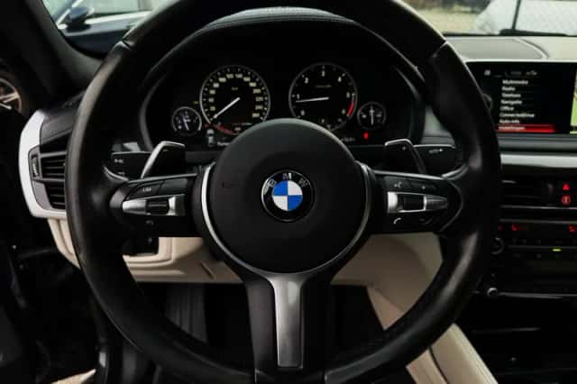 BMW X6 (2014) thumbnail 16