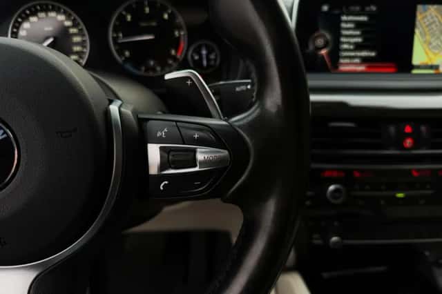 BMW X6 (2014) thumbnail 17