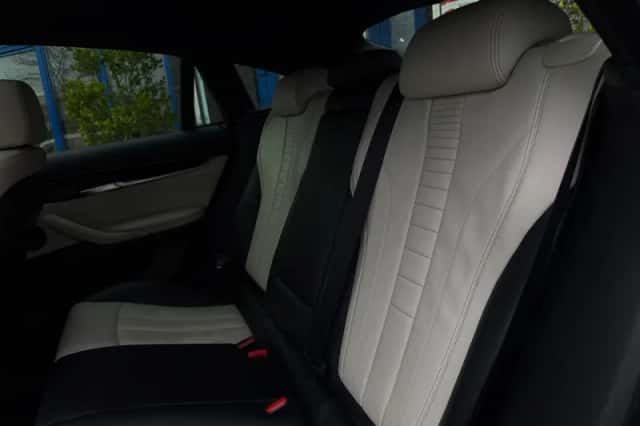 BMW X6 (2014) thumbnail 26