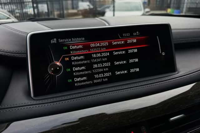 BMW X6 (2014) thumbnail 38