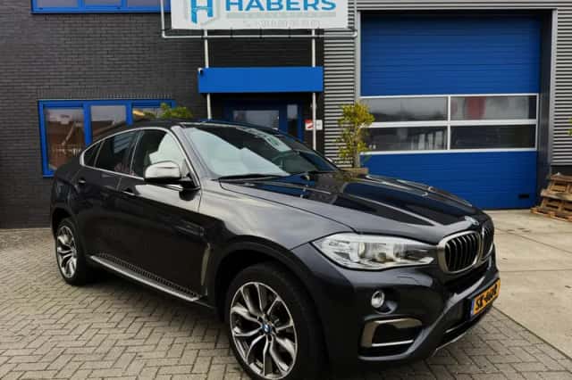 BMW X6 (2014) thumbnail 9