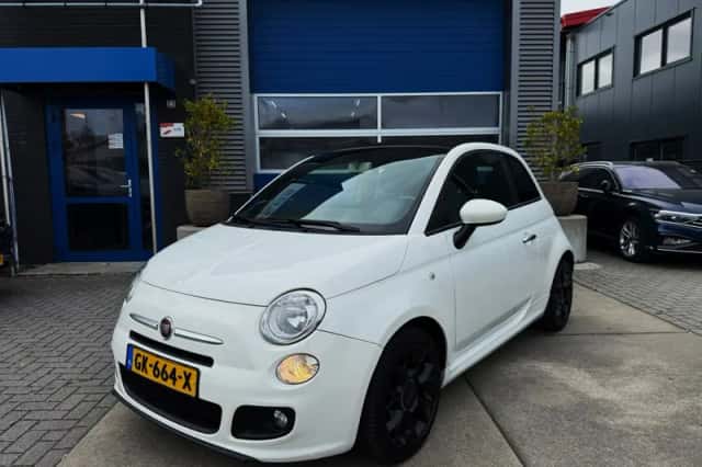 Fiat 500 (2015) thumbnail 1