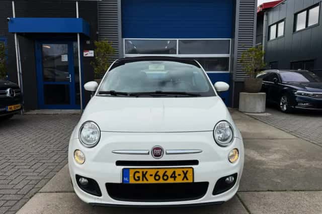 Fiat 500 (2015) thumbnail 2