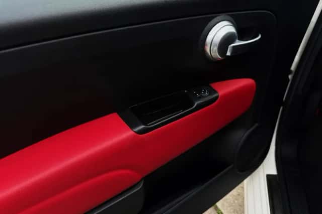 Fiat 500 (2015) thumbnail 15