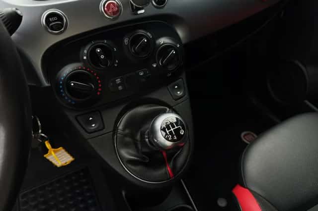 Fiat 500 (2015) thumbnail 21