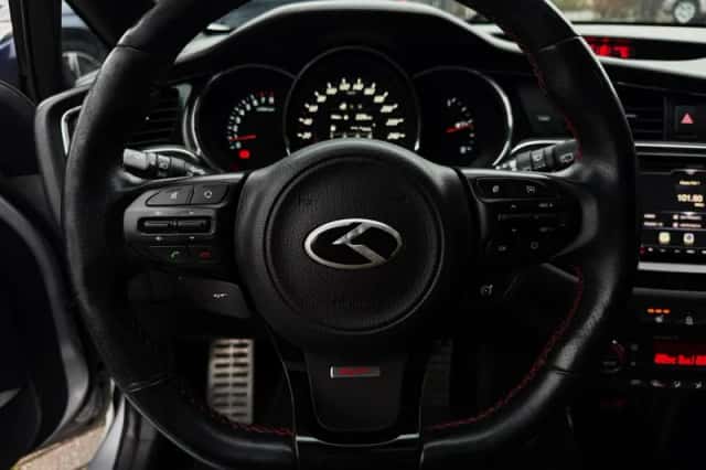 Kia Cee'd (2016) thumbnail 14