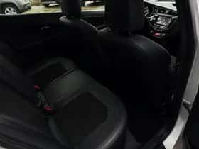 Kia Cee'd (2016) thumbnail 27