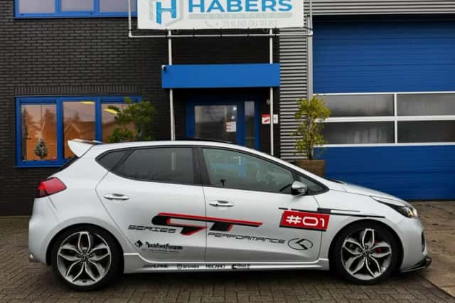 Kia Cee'd (2016) thumbnail 8