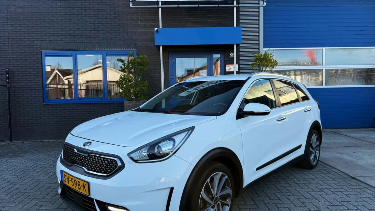 Kia Niro (2016) — foto 1