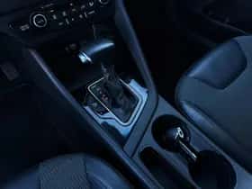 Kia Niro (2016) thumbnail 19