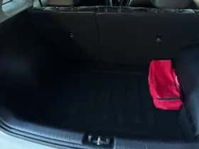 Kia Niro (2016) thumbnail 25