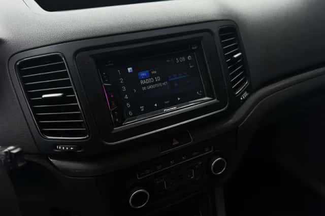 SEAT Alhambra (2011) thumbnail 13