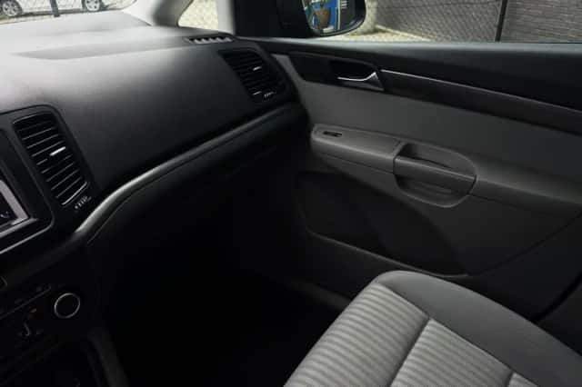 SEAT Alhambra (2011) thumbnail 15