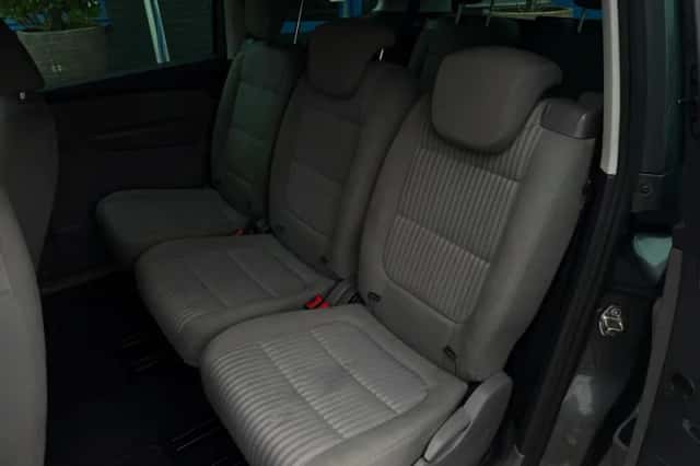 SEAT Alhambra (2011) thumbnail 16