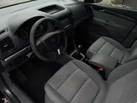 SEAT Alhambra (2011) thumbnail 3