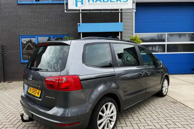 SEAT Alhambra (2011) thumbnail 7