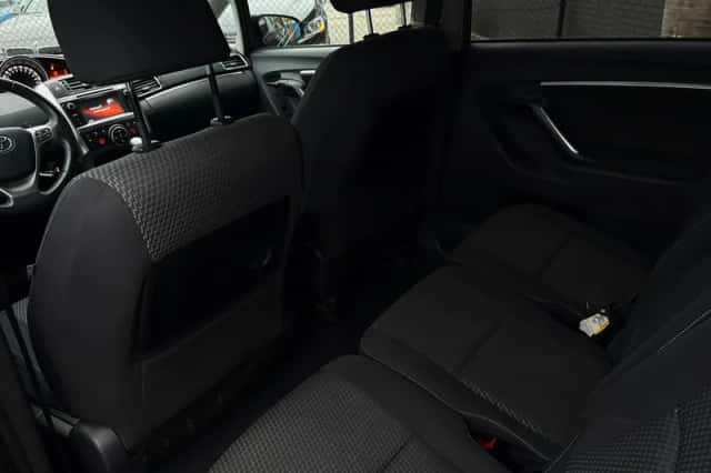 Toyota Verso (2014) thumbnail 23