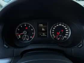 Volkswagen Sharan (2015) thumbnail 16