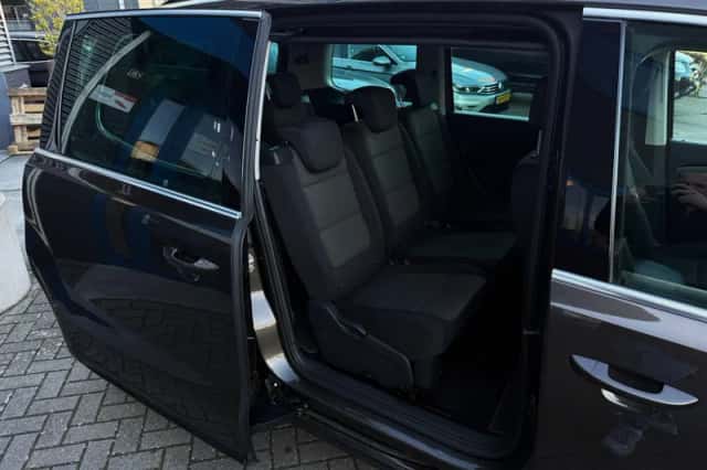 Volkswagen Sharan (2015) thumbnail 17