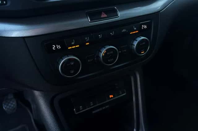Volkswagen Sharan (2015) thumbnail 20