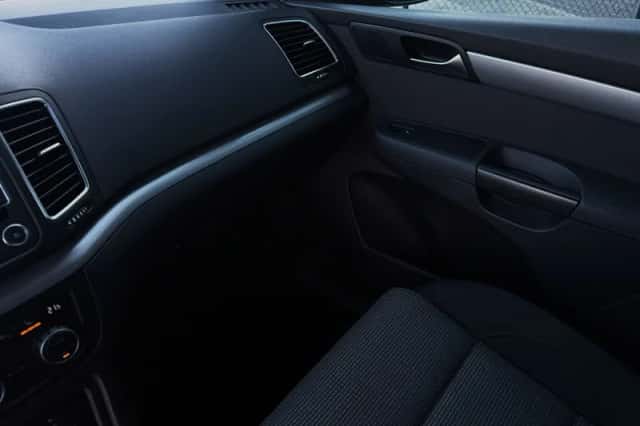 Volkswagen Sharan (2015) thumbnail 22