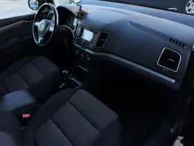 Volkswagen Sharan (2015) thumbnail 27