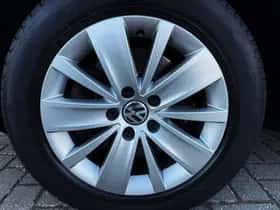 Volkswagen Sharan (2015) thumbnail 5